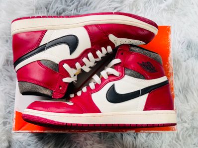 Nike Air Jordan 1 High OG "Lost & Found/Chicago"