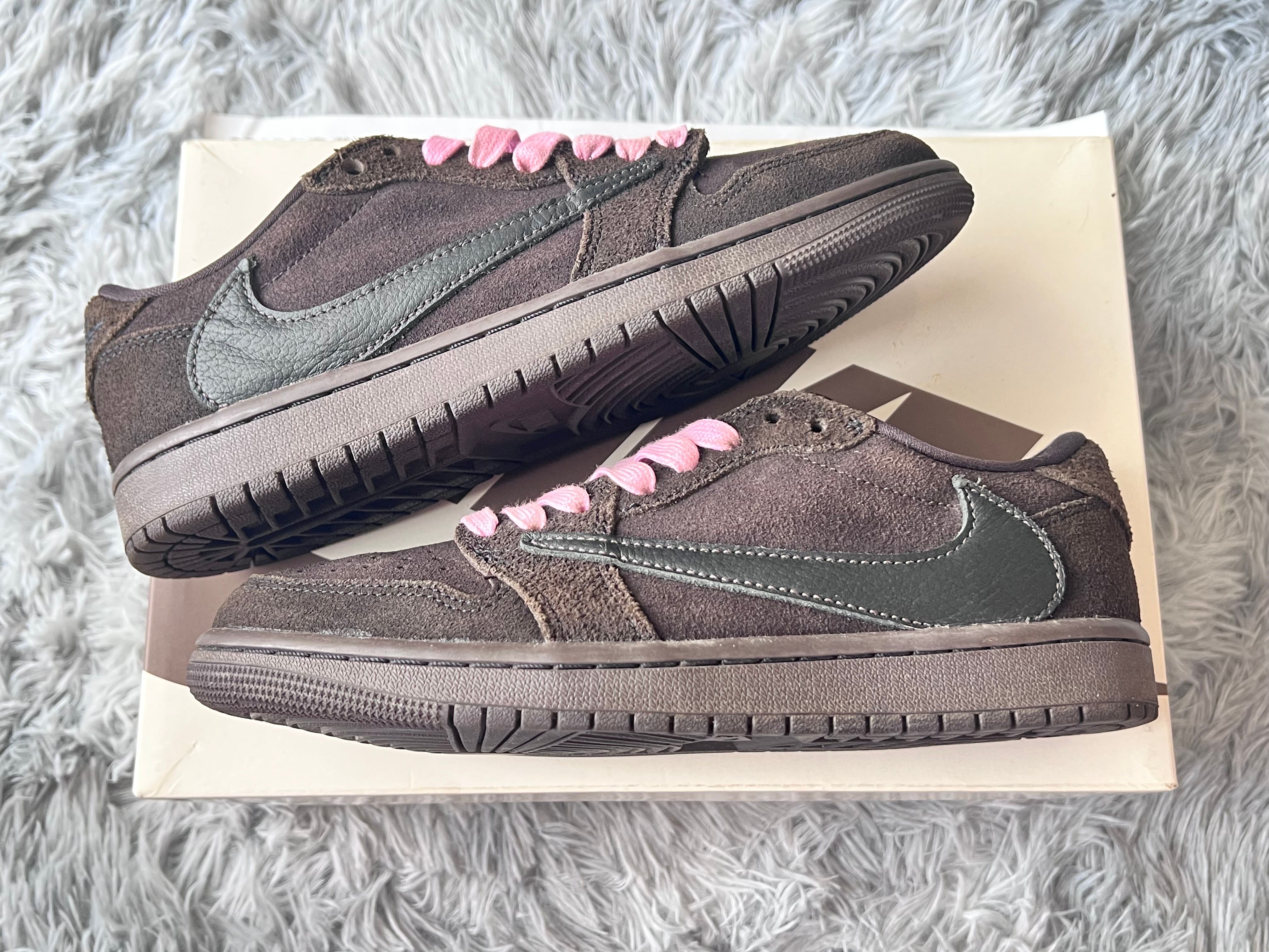 Travis Scott × Nike Air Jordan 1 Low OG SP "Velvet Brown and Dark Mocha"