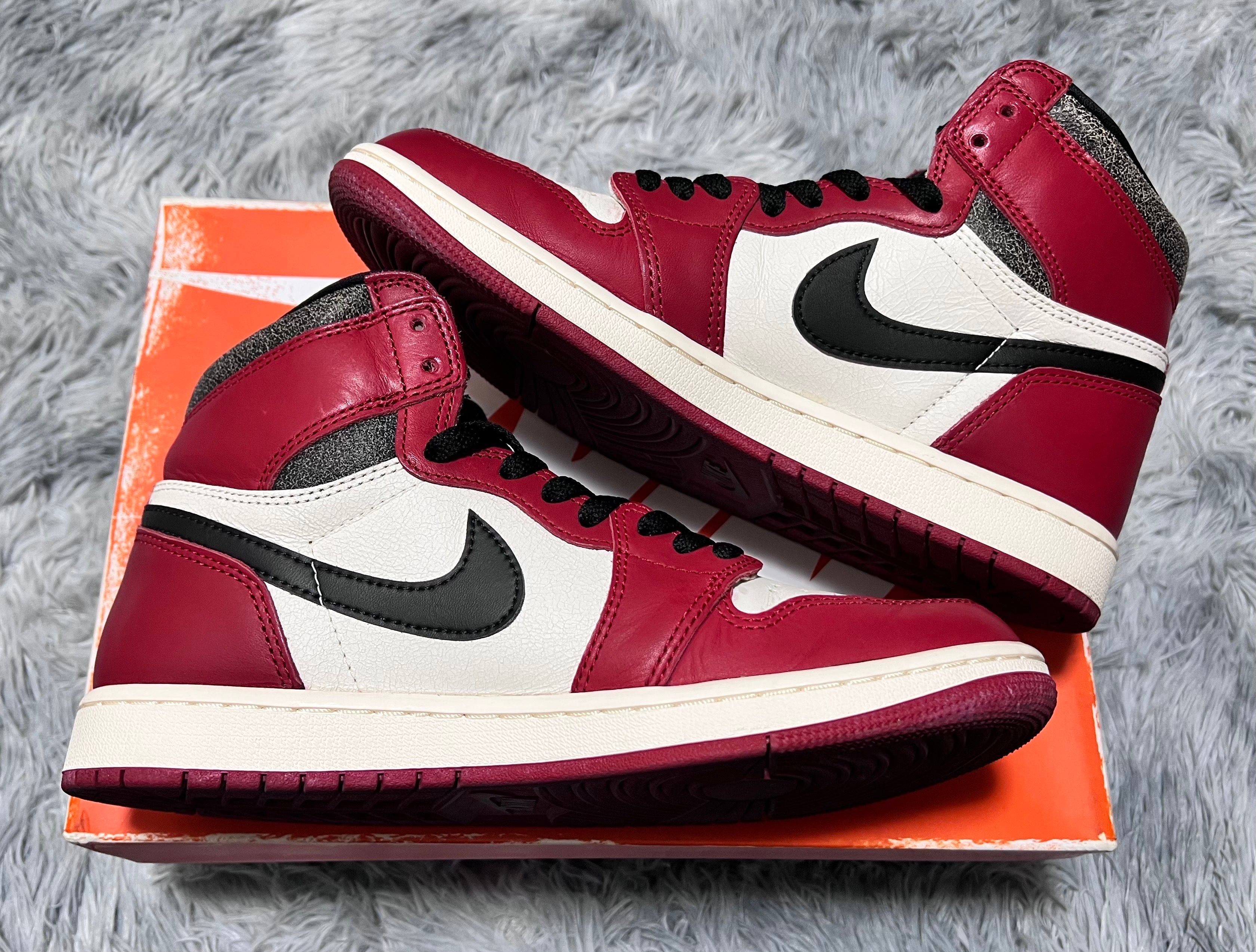 Nike Air Jordan 1 High OG "Lost & Found/Chicago"