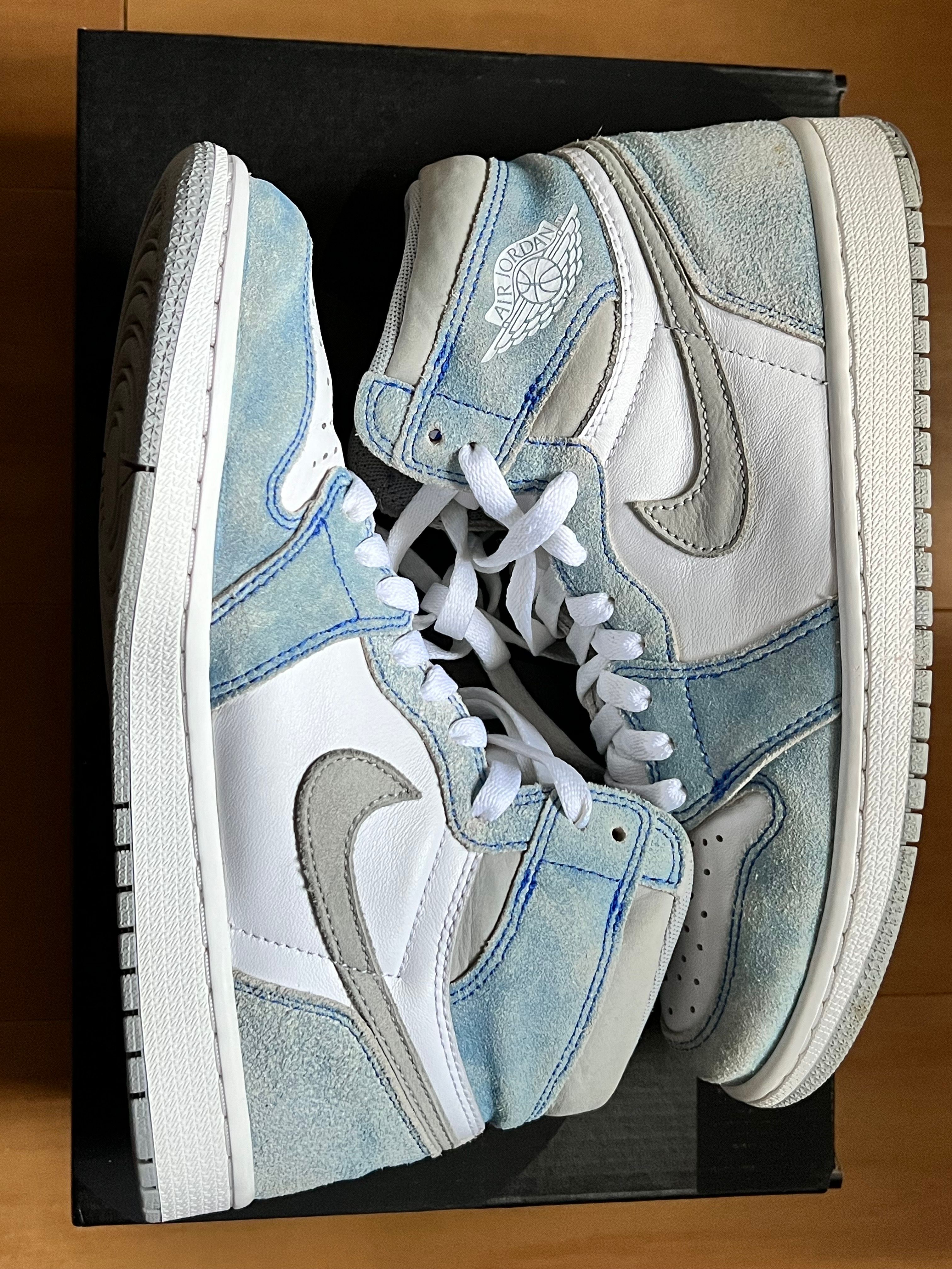 Nike Air Jordan 1 High OG "Hyper Royal"