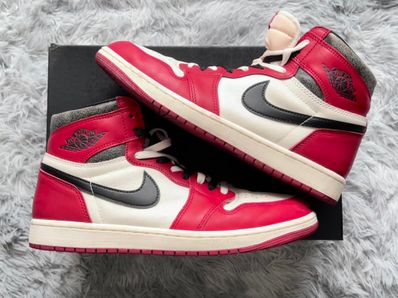 Nike Air Jordan 1 High OG "Lost & Found/Chicago"