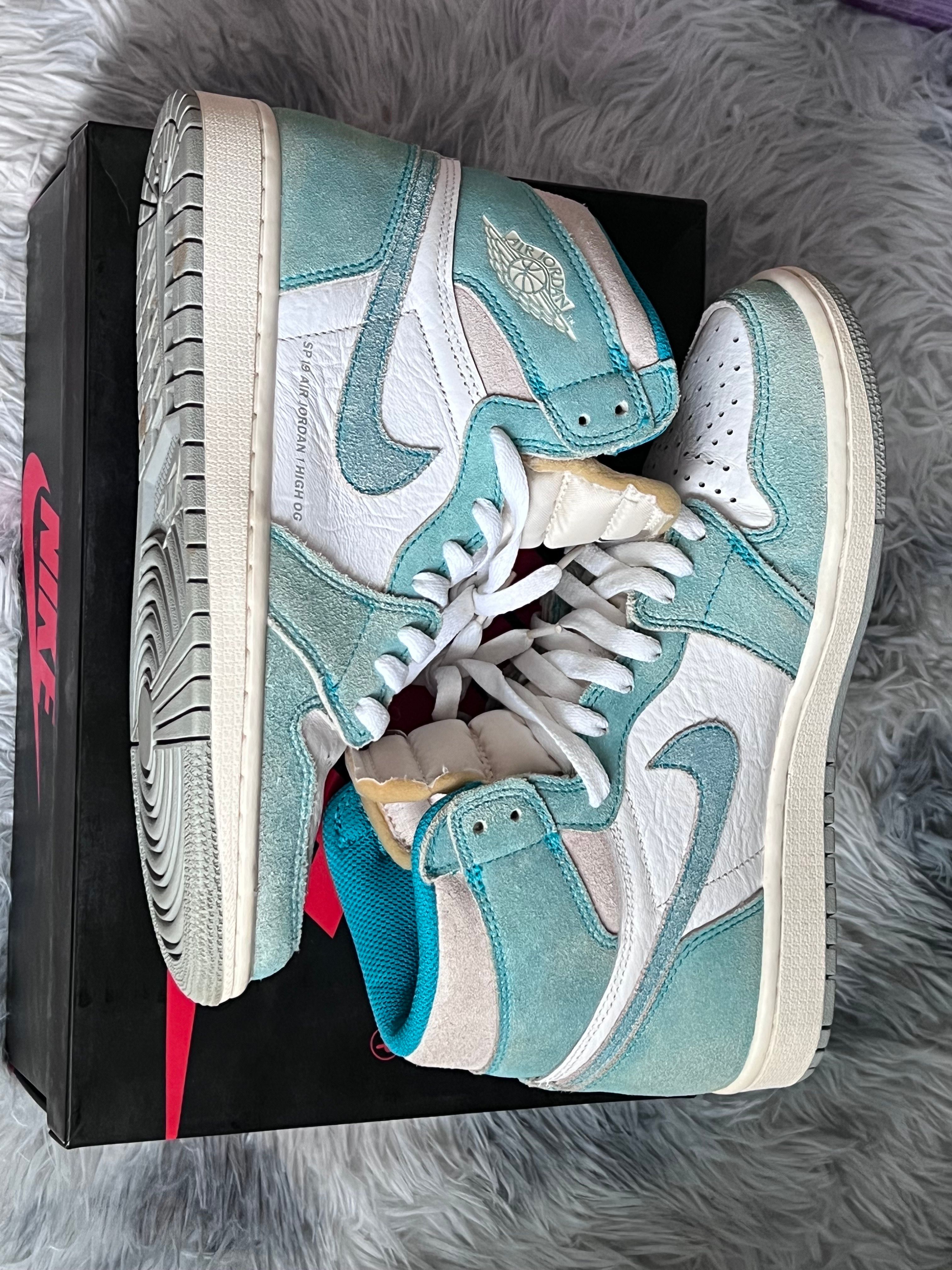 Nike Air Jordan 1 Retro High OG "Turbo Green"