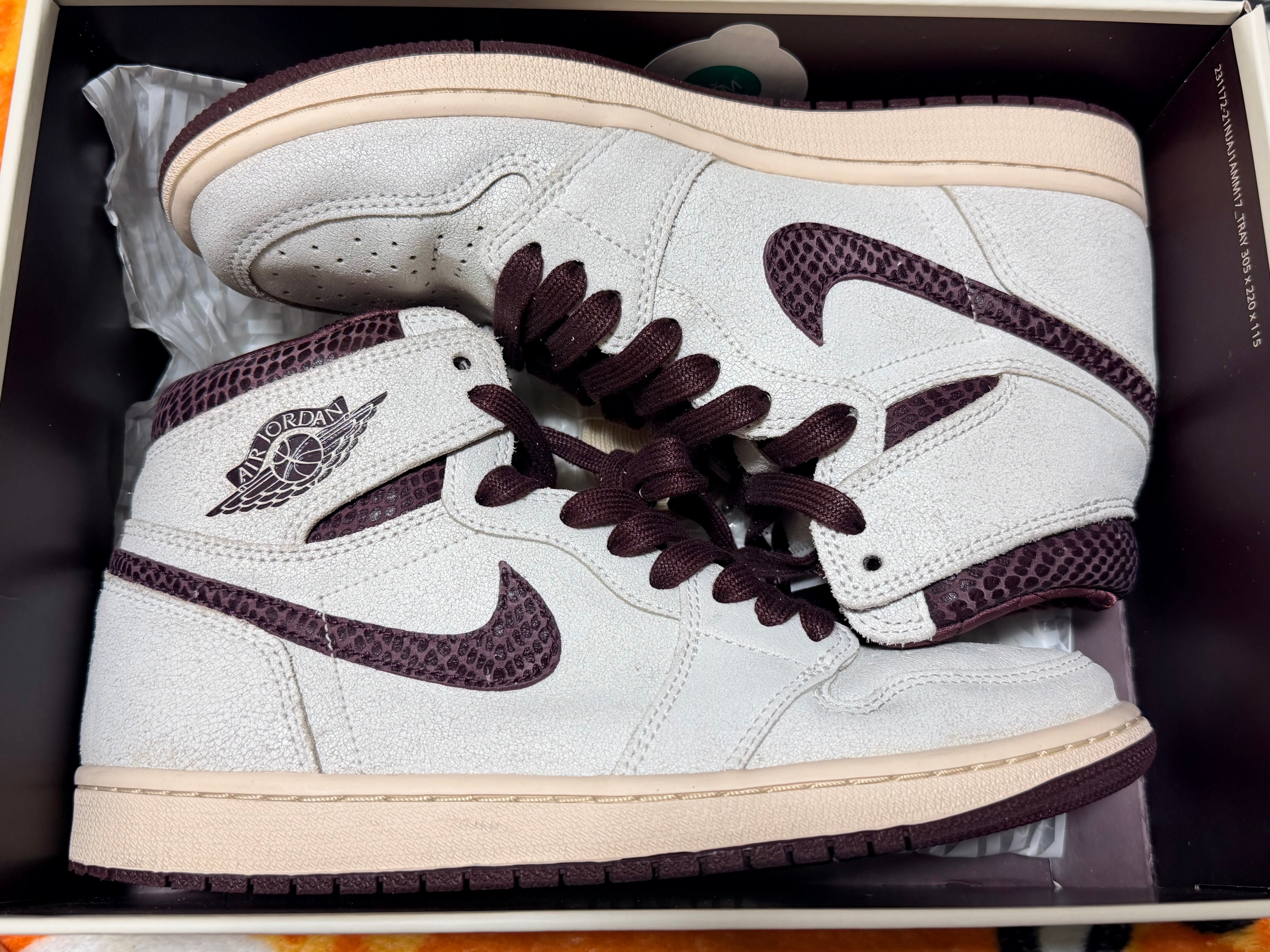 A Ma Maniere × Nike Air Jordan 1 Retro High OG "Sail and Burgundy"