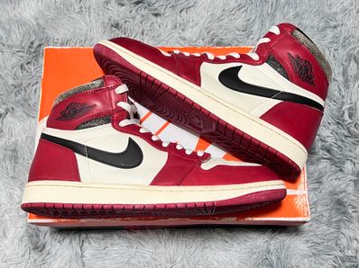 Nike Air Jordan 1 High OG "Lost & Found/Chicago"