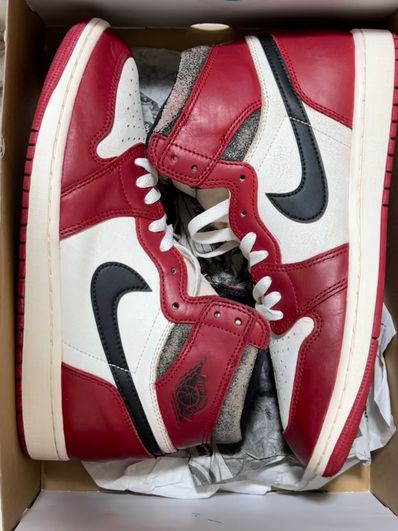 Nike Air Jordan 1 High OG "Lost & Found/Chicago"