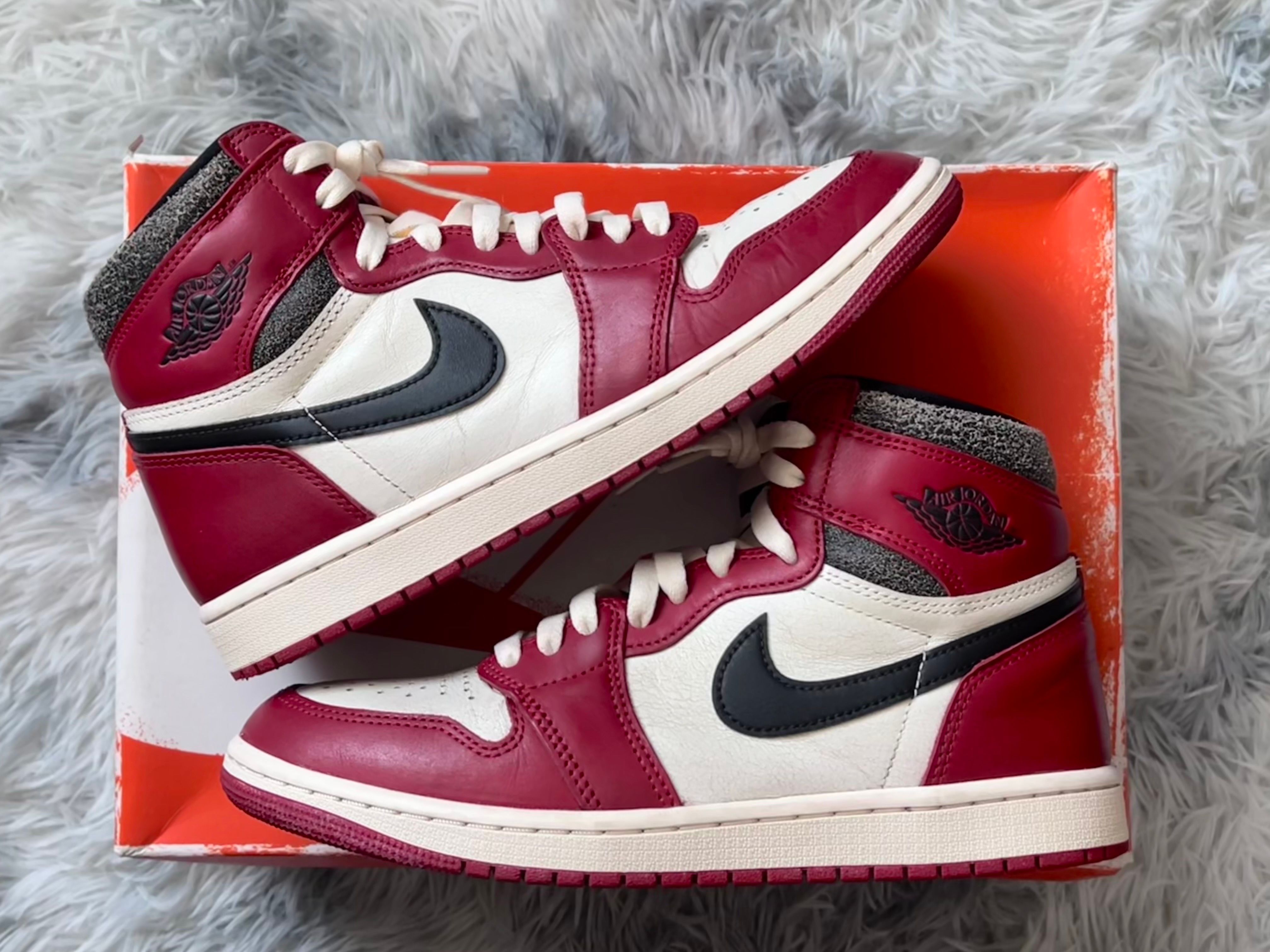 Nike Air Jordan 1 High OG "Lost & Found/Chicago"