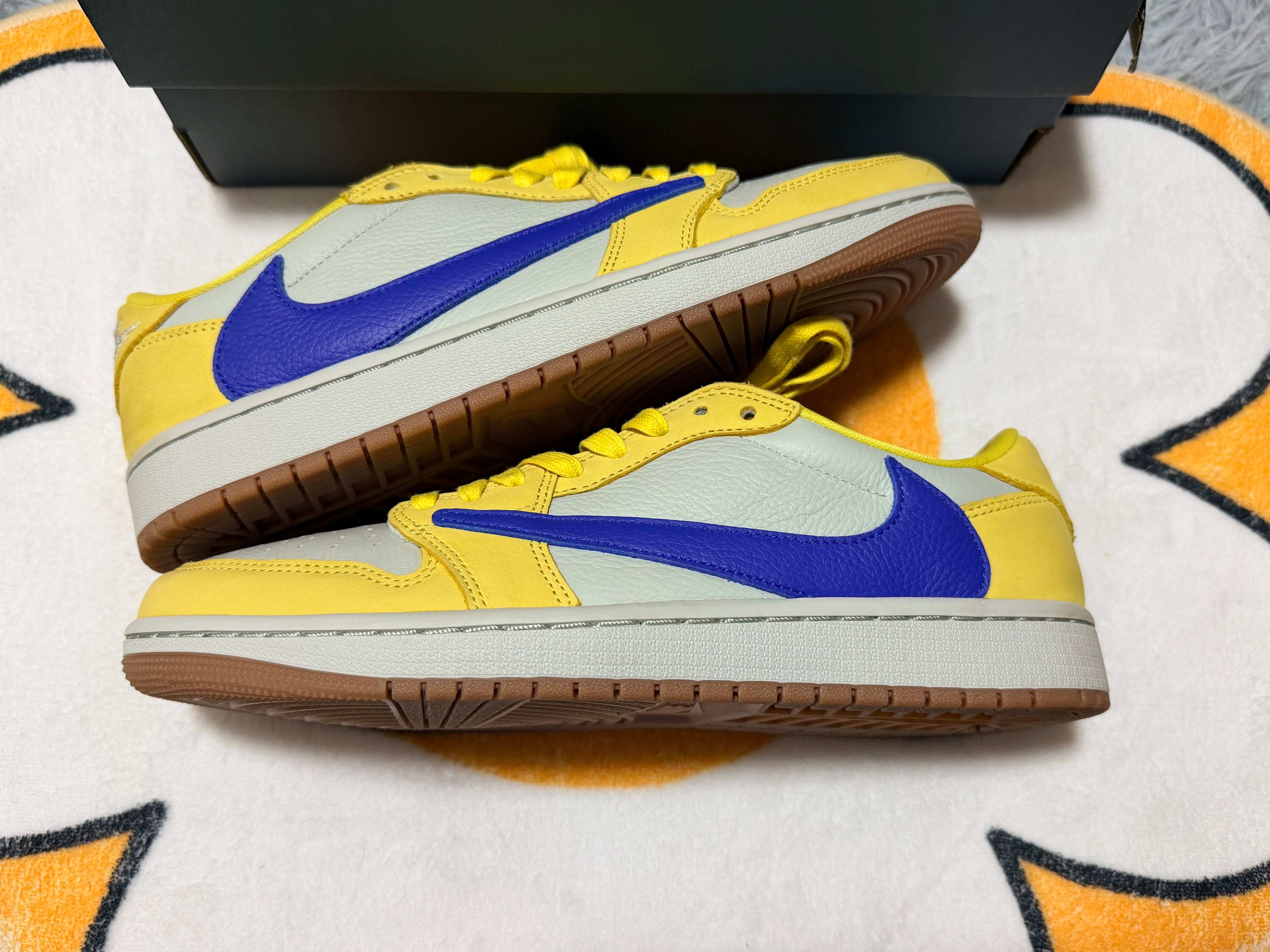 トラヴィススコット × ナイキ ウィメンズ エアジョーダン1 レトロ ロー OG "カナリー"