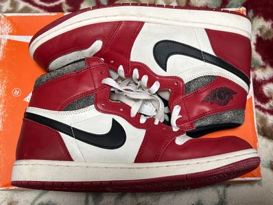 Nike Air Jordan 1 High OG "Lost & Found/Chicago"