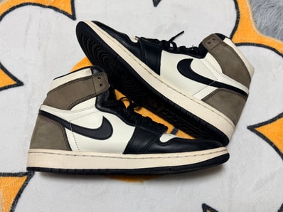 Nike Air Jordan 1 High OG "Sail/Dark Mocha/Black"
