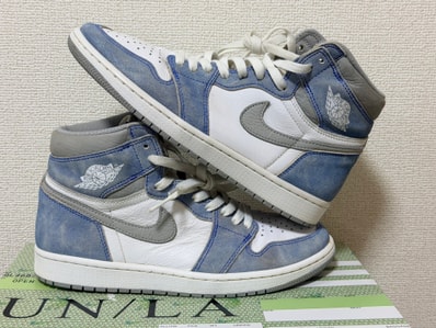 Nike Air Jordan 1 High OG "Hyper Royal"