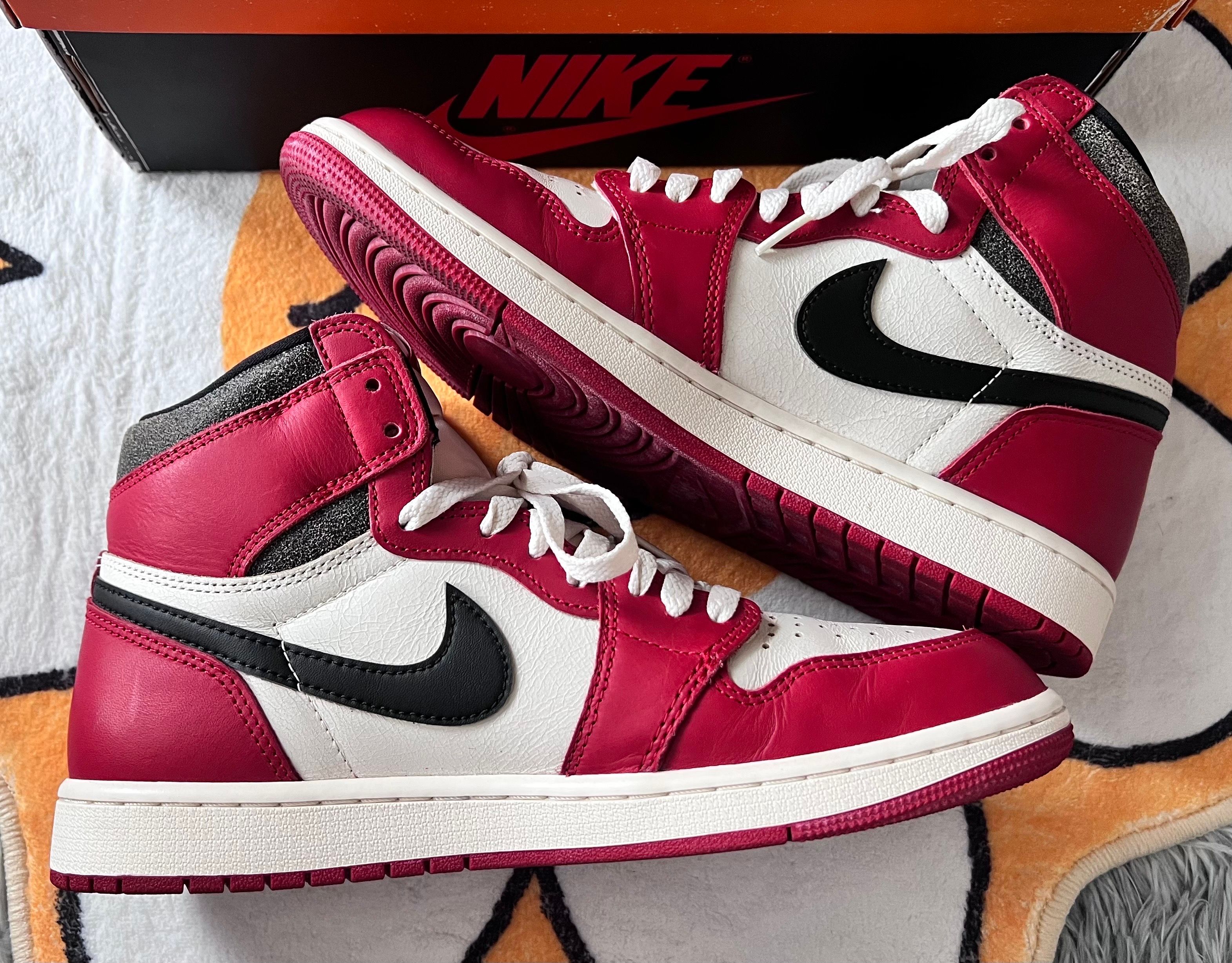 Nike Air Jordan 1 High OG "Lost & Found/Chicago"