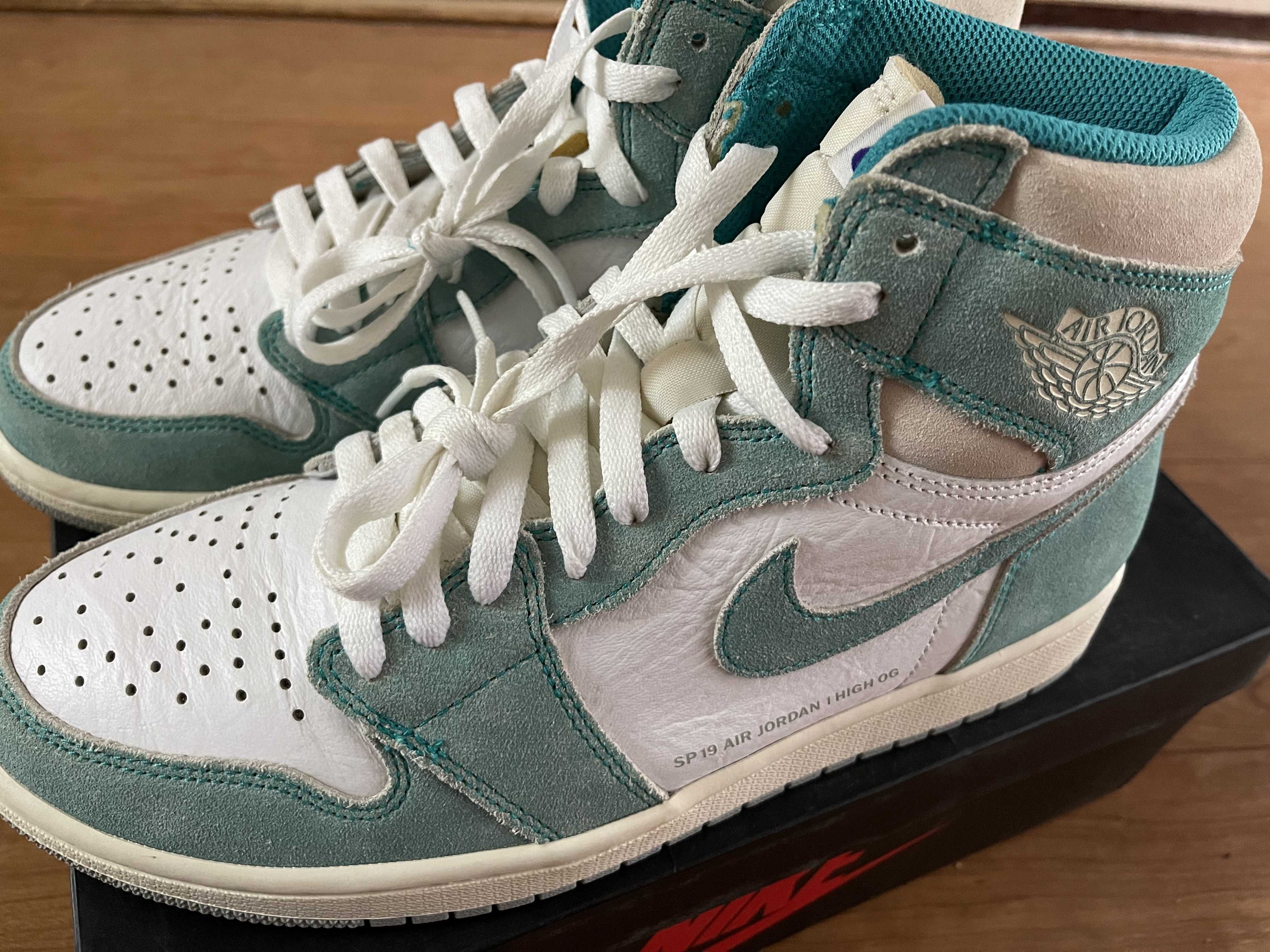 Nike Air Jordan 1 Retro High OG "Turbo Green"