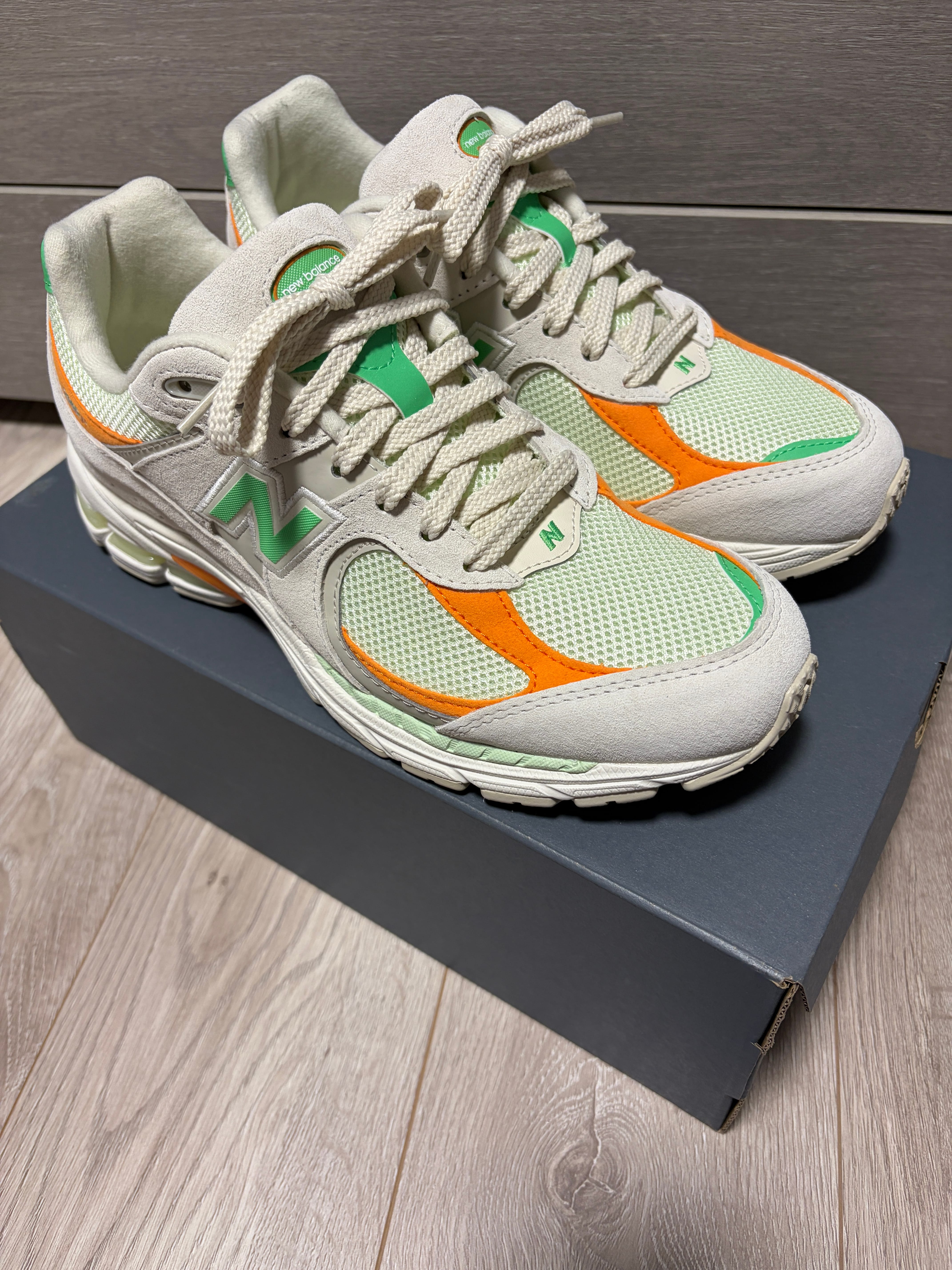 New Balance 2002R "Linen/Green Apple/Sizzle"