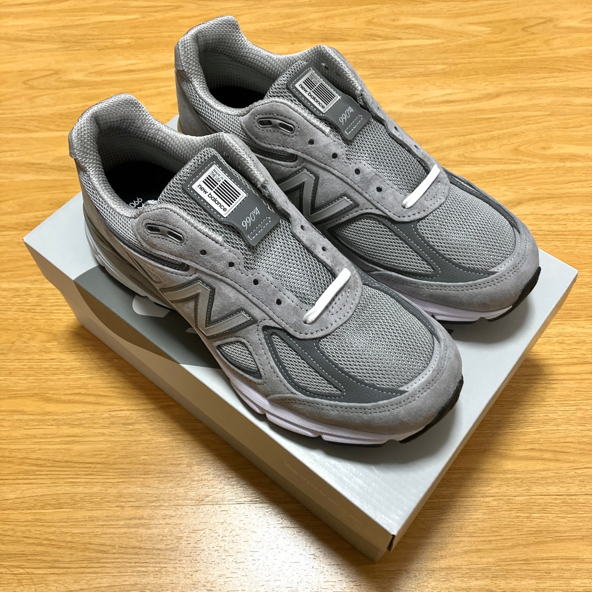 New Balance 990V4 "Grey Silver"