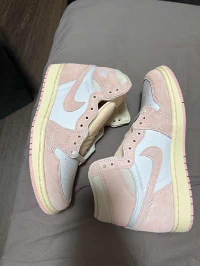 Nike Women's Air Jordan 1 Retro High OG "Washed Pink"