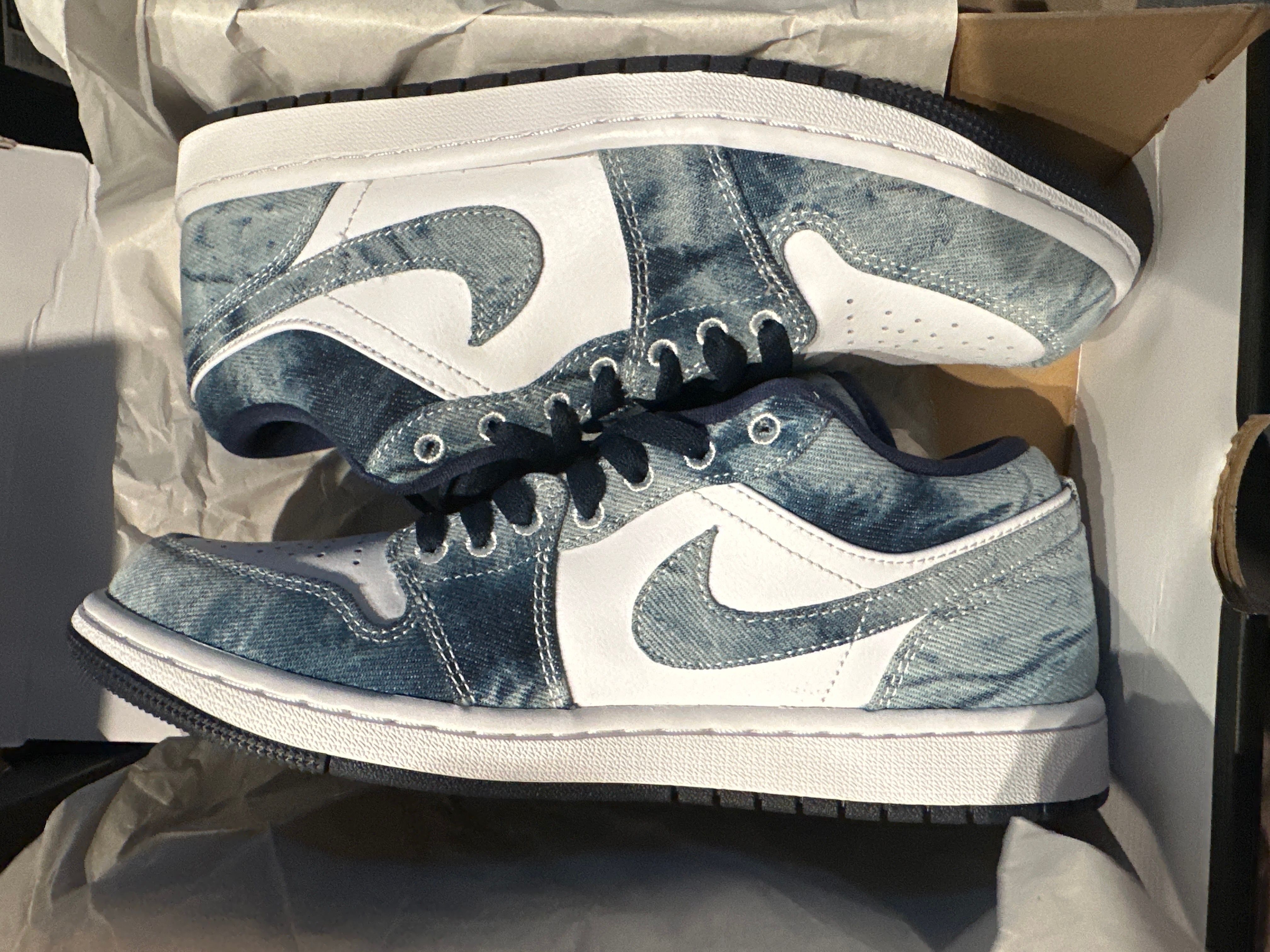 Nike Air Jordan 1 Low "Washed Denim"