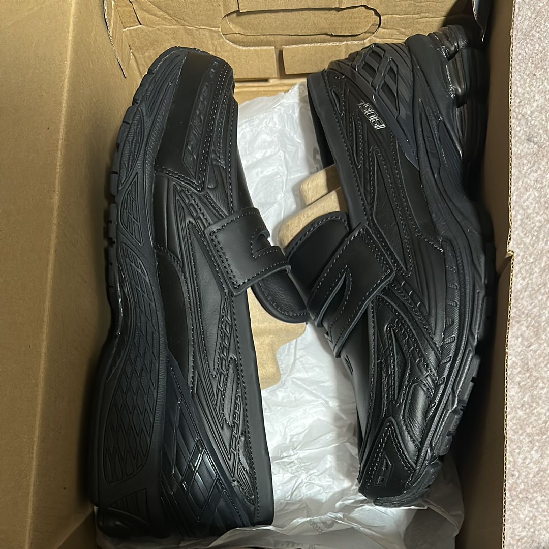 New Balance 1906L "Triple Black"