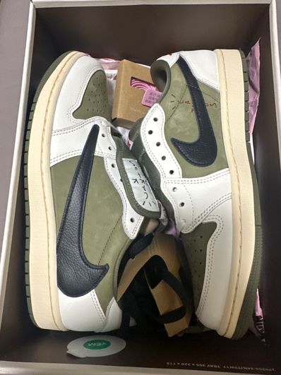 Travis Scott × Nike Air Jordan 1 Low OG SP "Reverse Olive"
