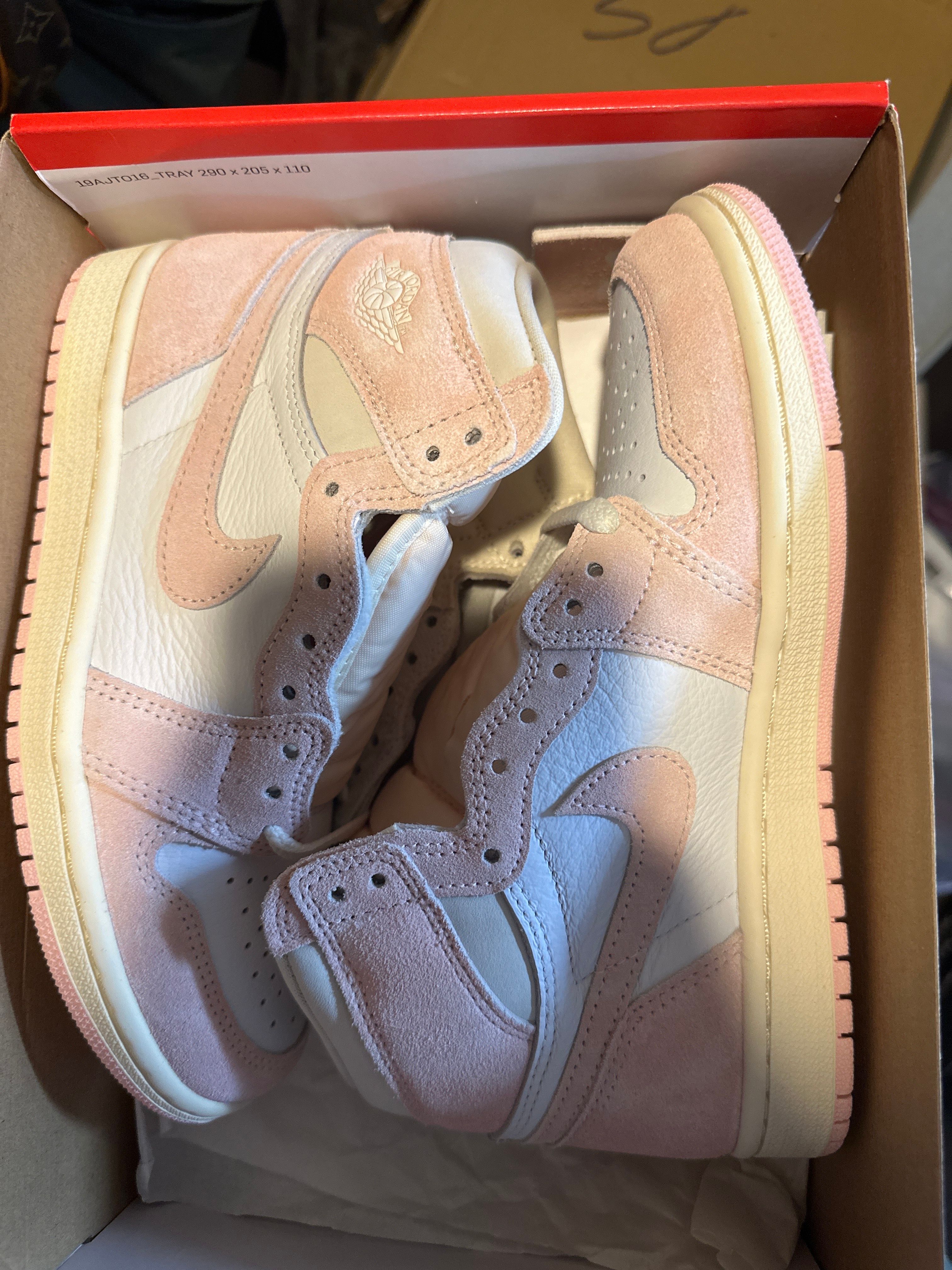 Nike Women's Air Jordan 1 Retro High OG "Washed Pink"