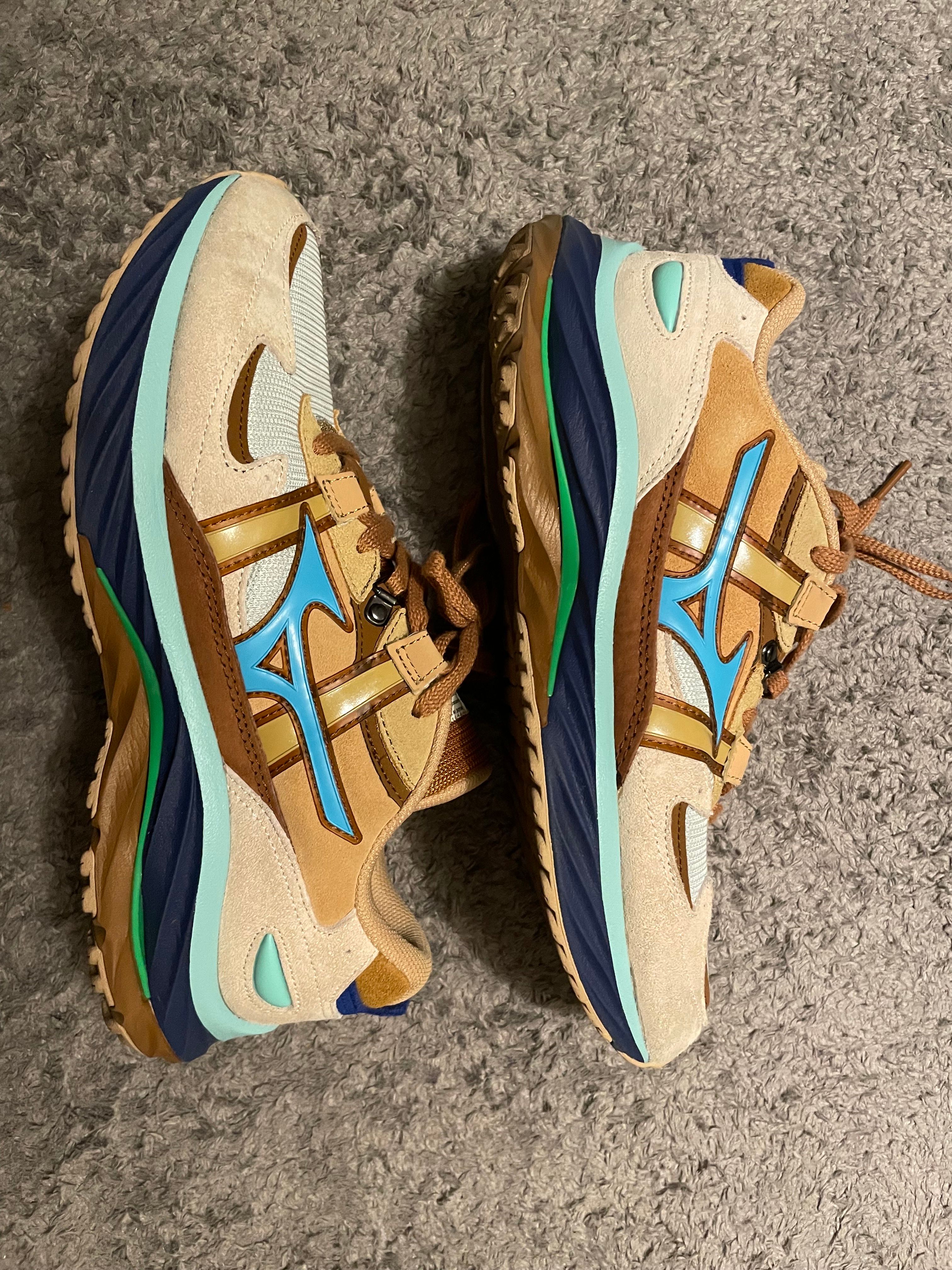 DIGAWEL × Mizuno Wave Rider β "Baige/Blue"