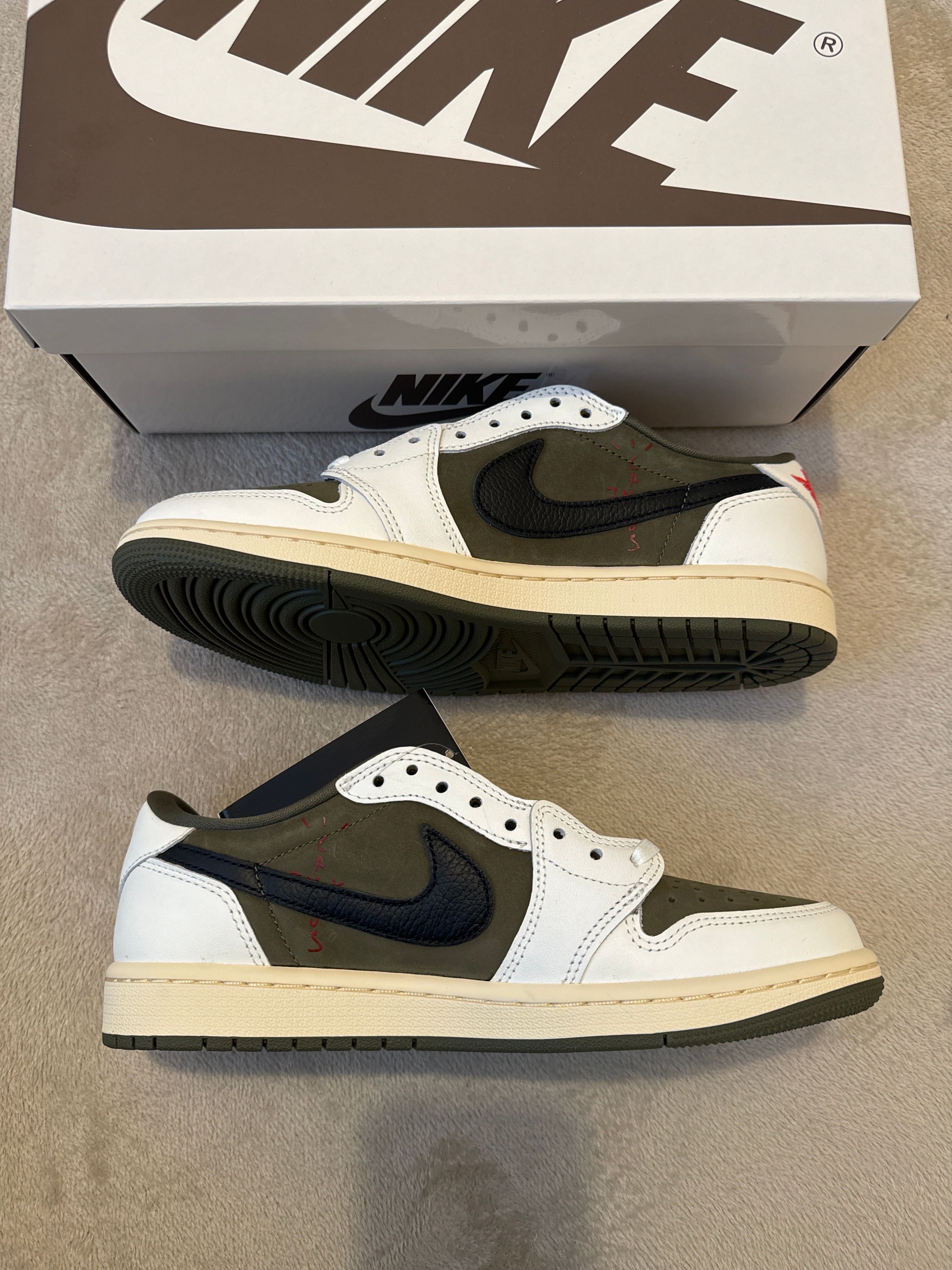 Travis Scott × Nike Air Jordan 1 Low OG SP "Reverse Olive"