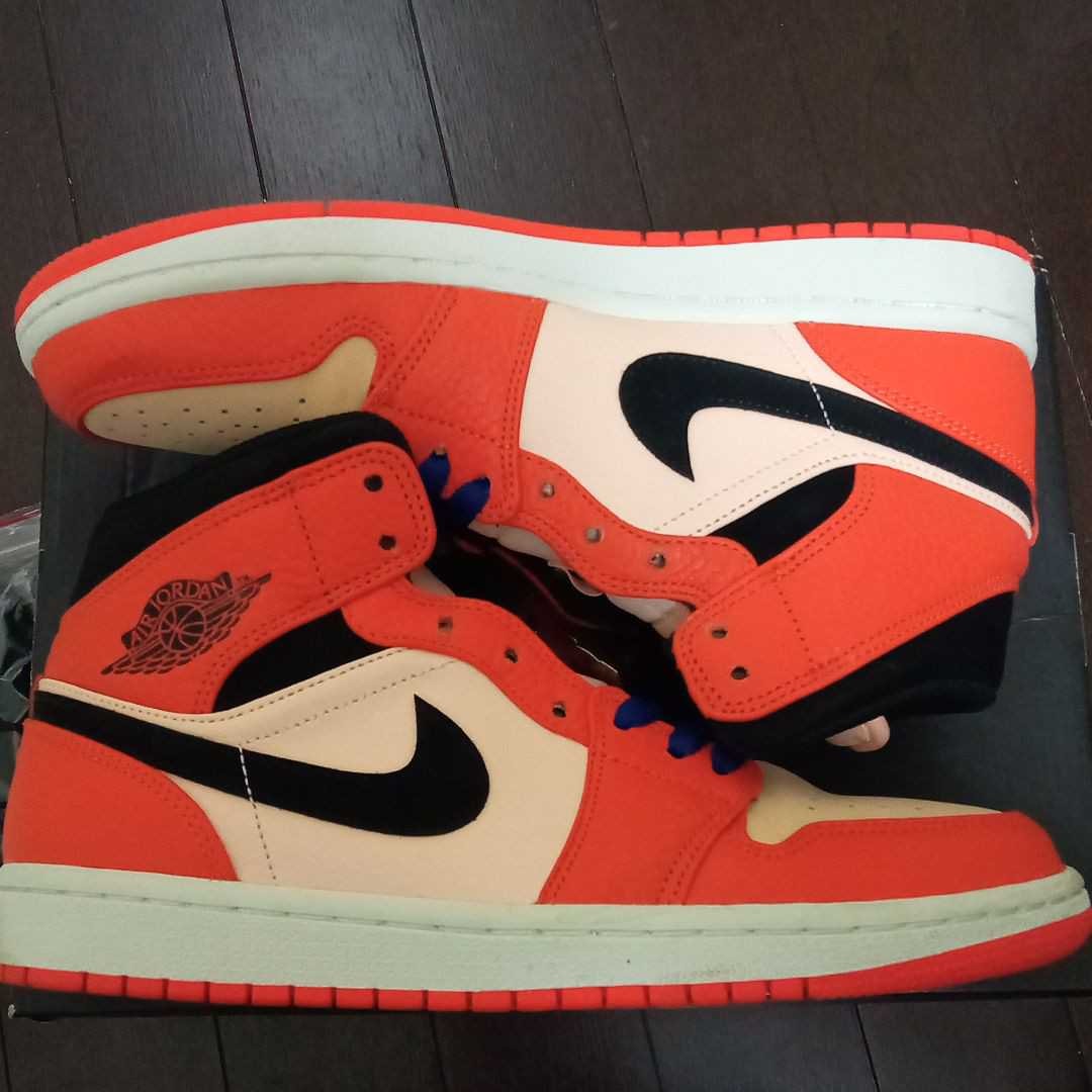 Nike Air Jordan 1 Mid "Team Orange Black"