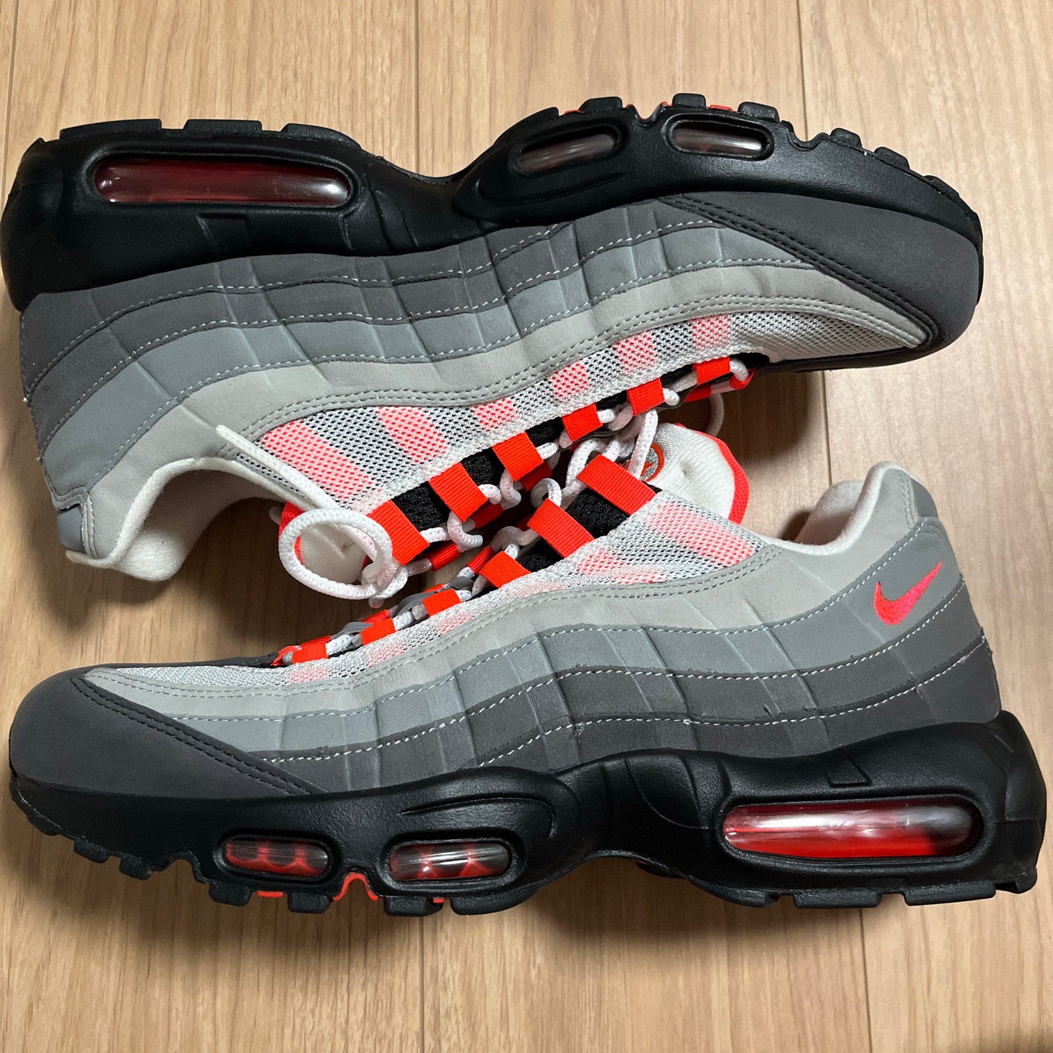 Nike Air Max 95 OG "White/Solar Red"