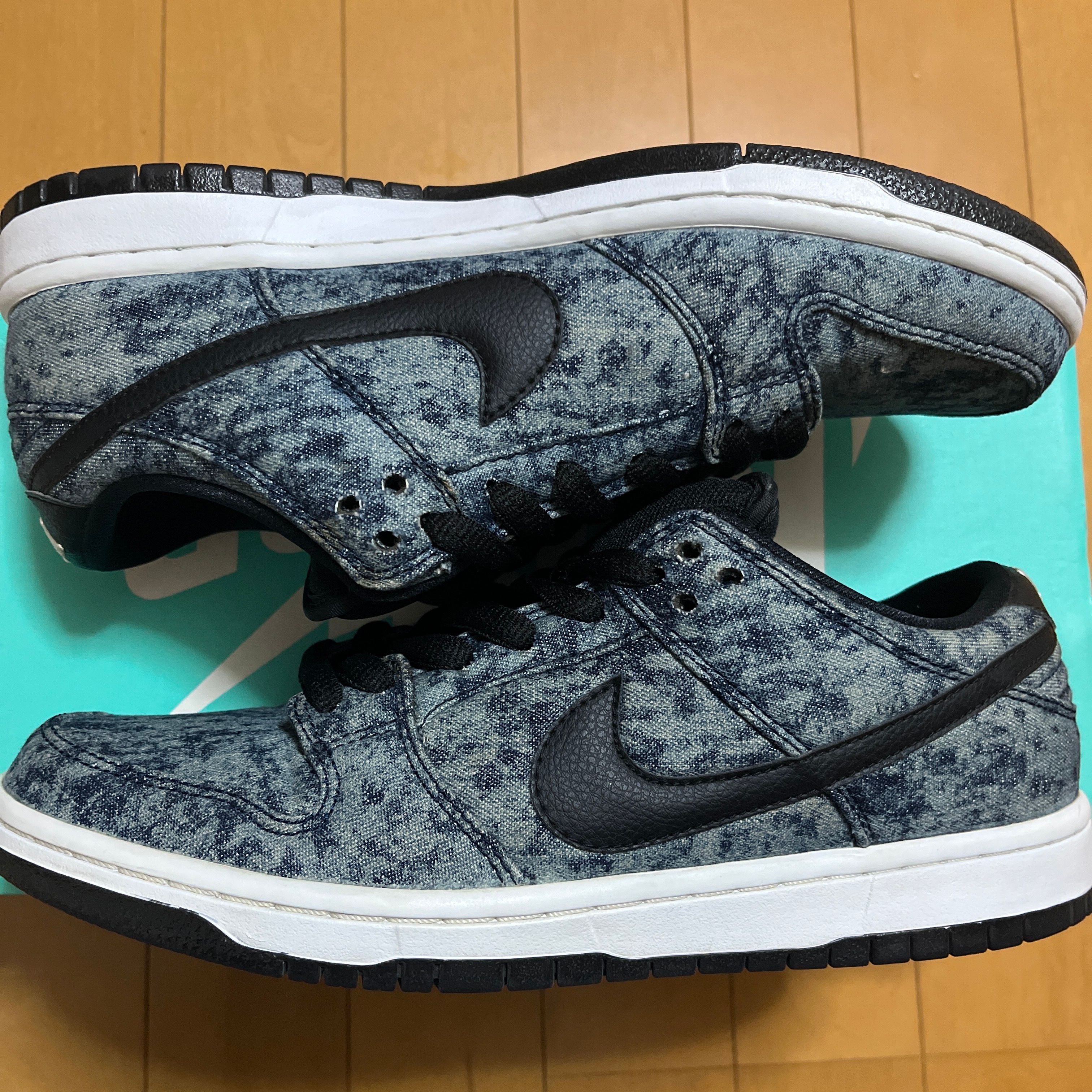 Nike SB Dunk Low "Bleached Denim"