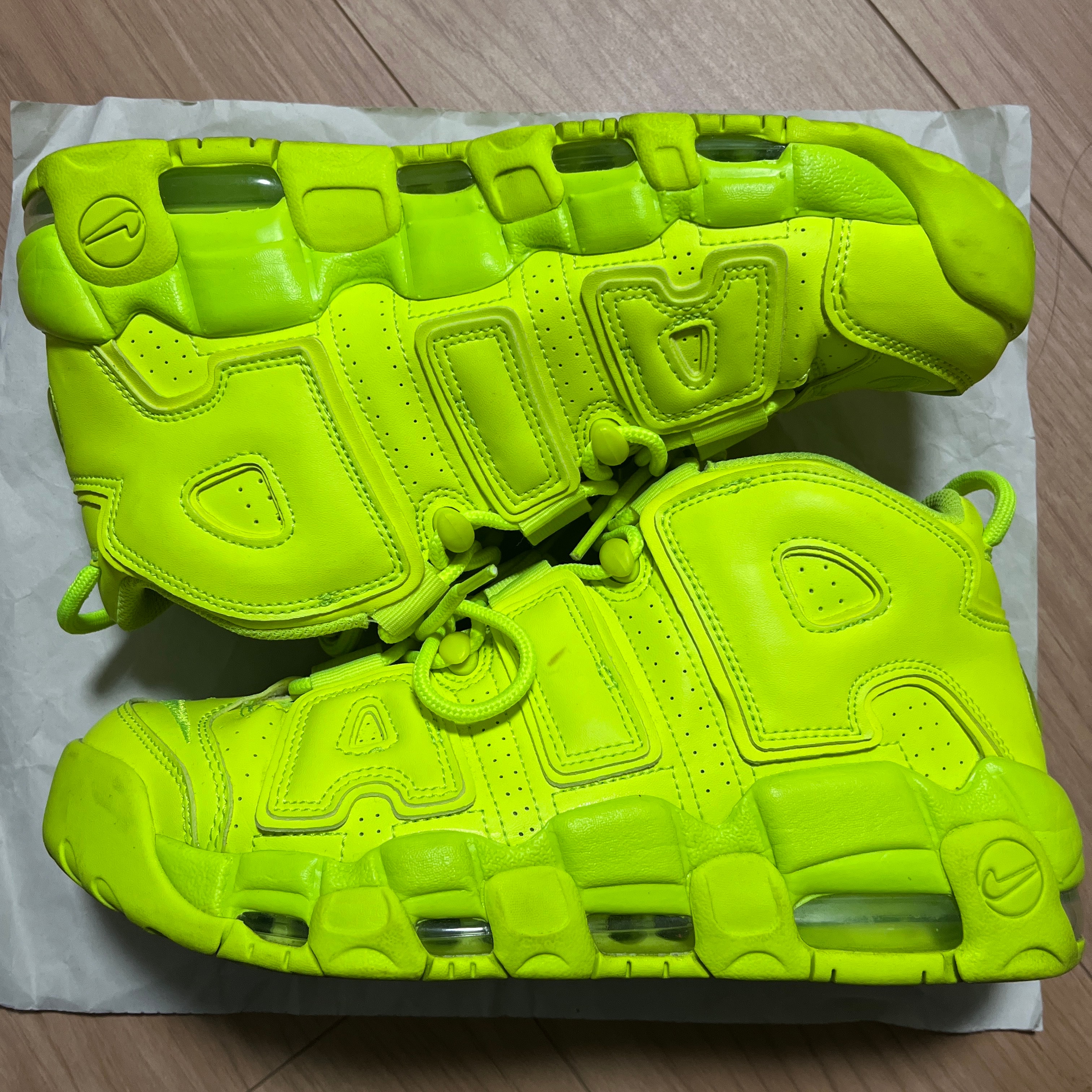 Nike Air More Uptempo "Volt"