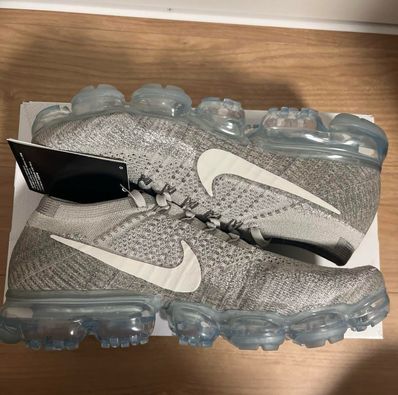 NIKE AIR VAPORMAX "PALE GREY"