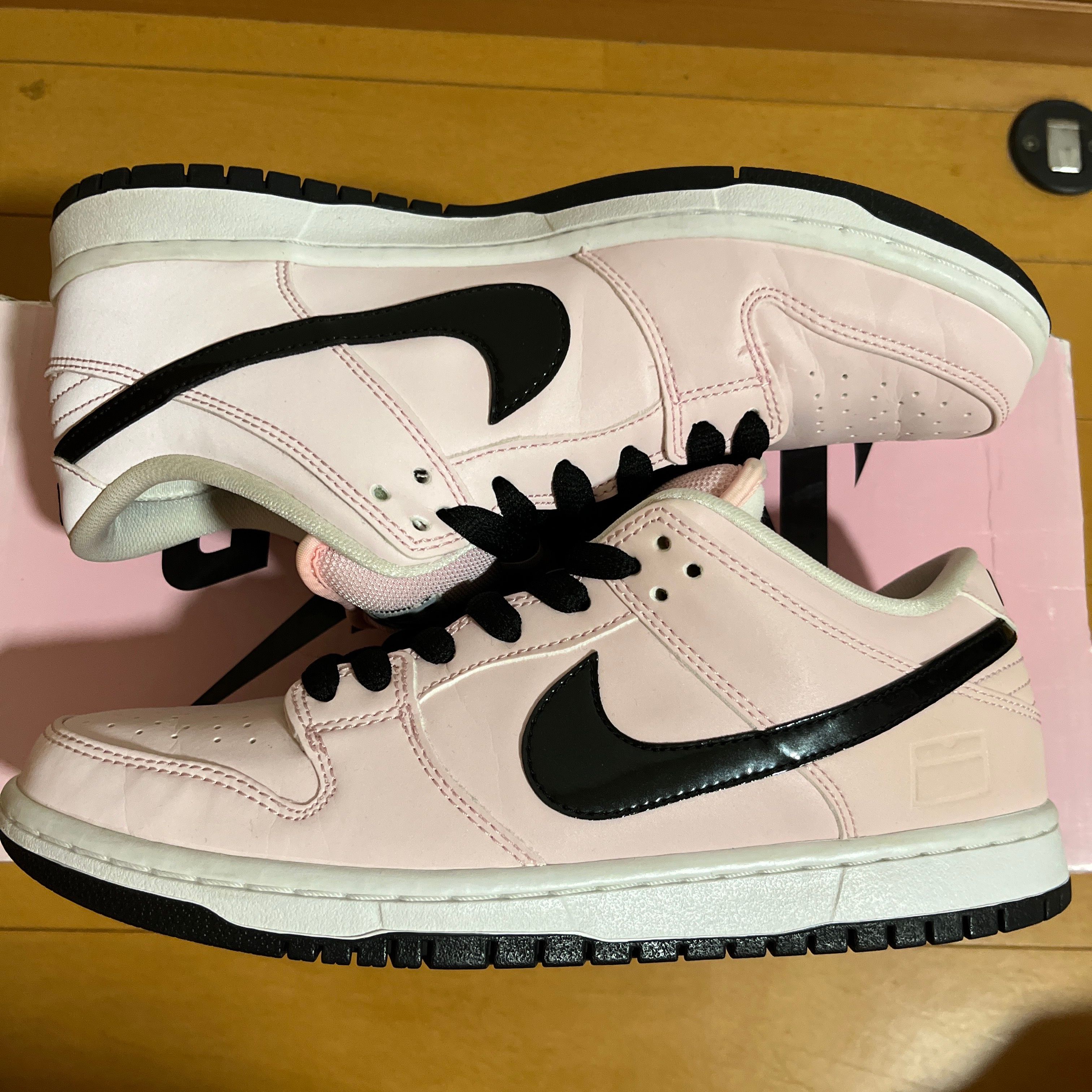 Nike SB Dunk Low "Pink Box"