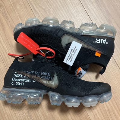 Off-White × Nike Air Vapormax "Black/Total Orange/Clear"