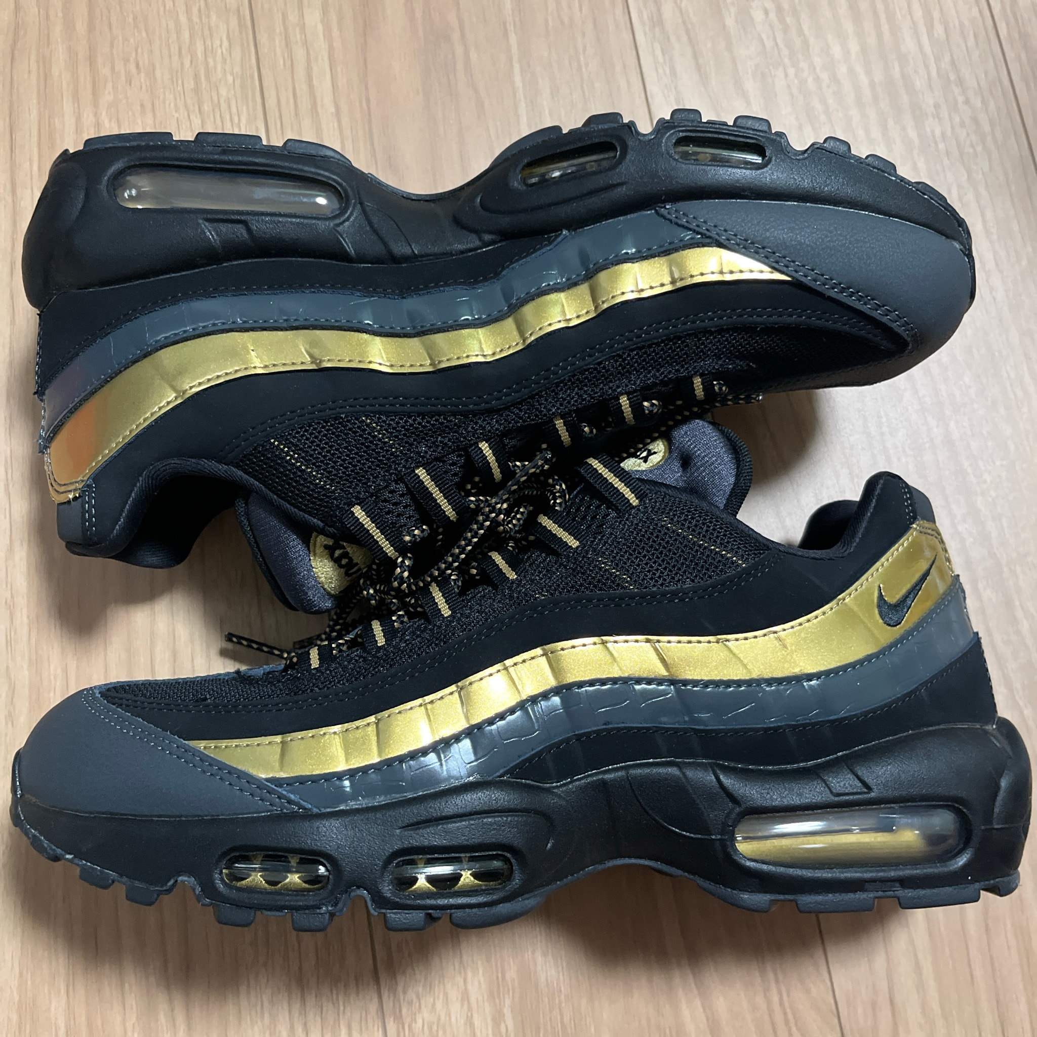 Nike Air Max 95 "Black/Metallic Gold"