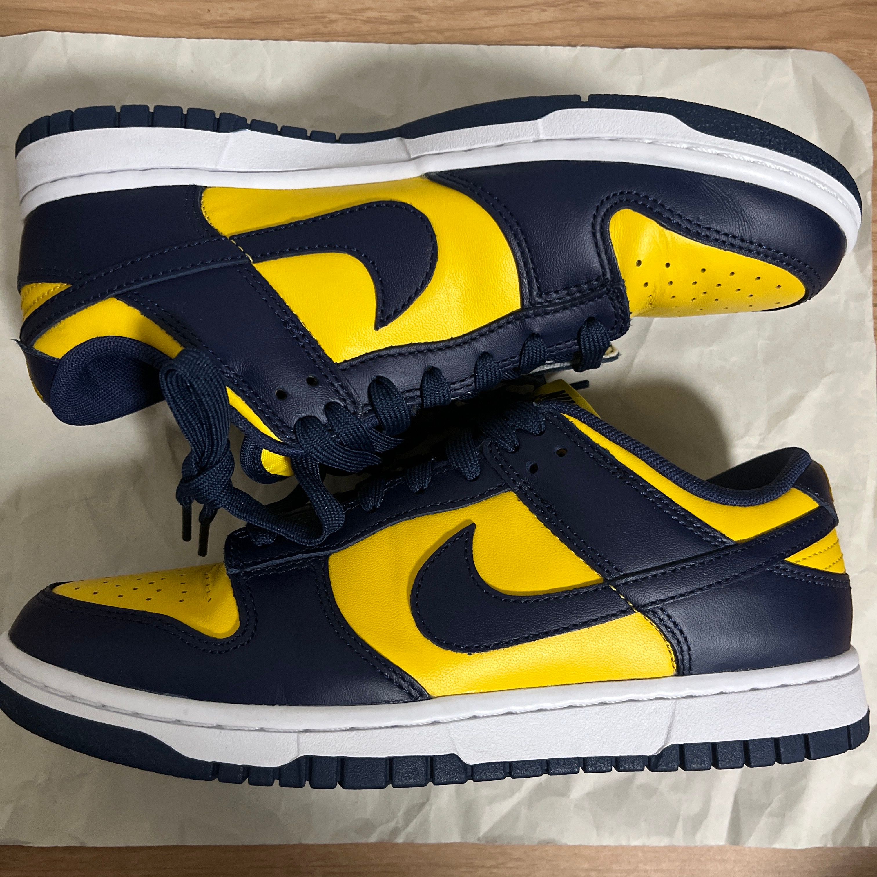 Nike Dunk Low "Michigan"