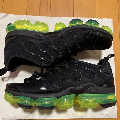 Nike Air Vapormax Plus "Black/Volt Sole"