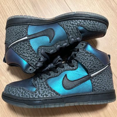 Black Sheep × Nike SB Dunk High "Black Hornet"