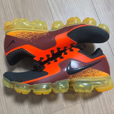 Nike Air Vapormax "Circuit Orange"