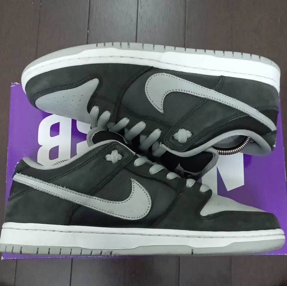 Nike SB Dunk Low "Shadow"