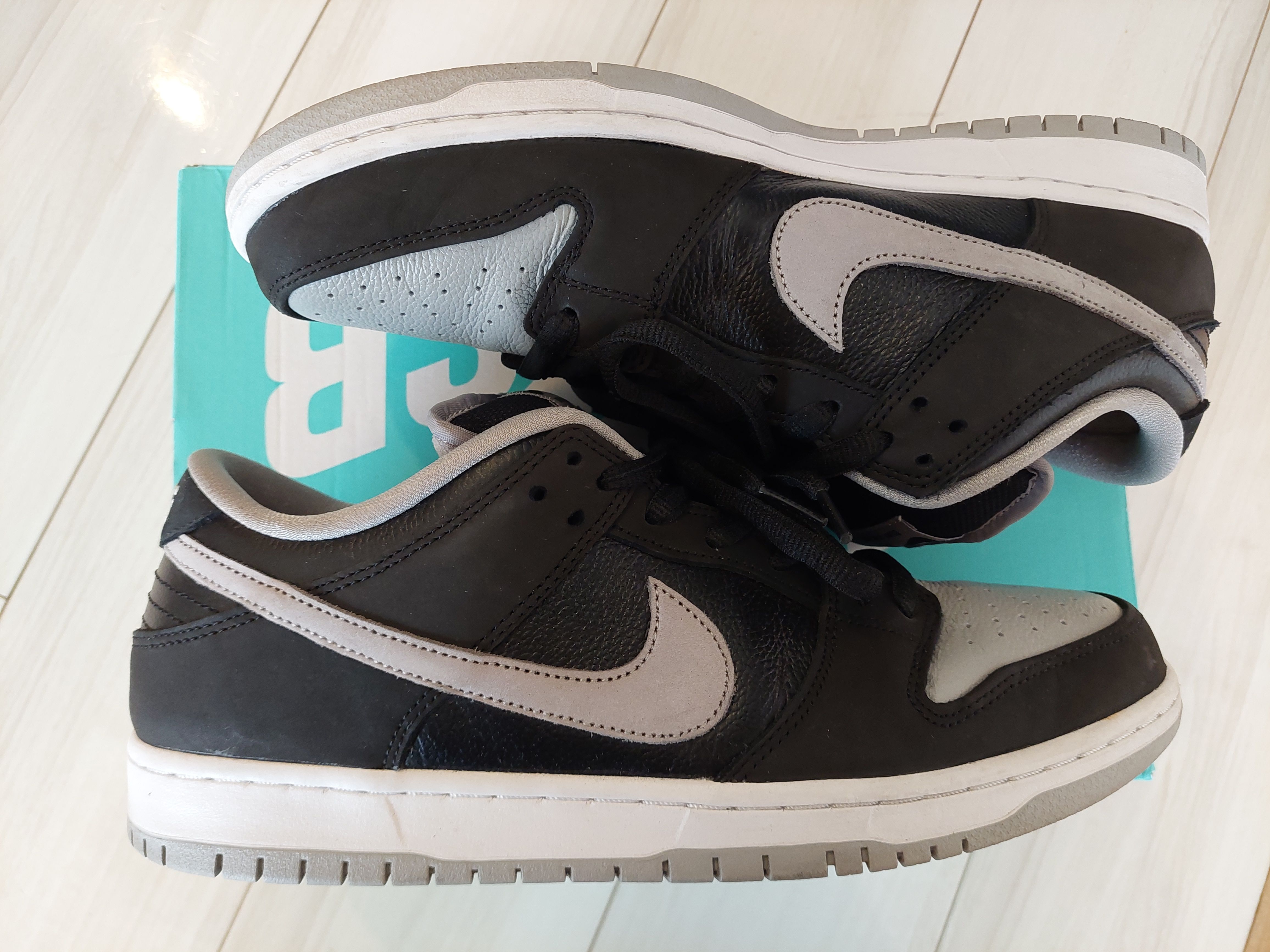 Nike SB Dunk Low "Shadow"