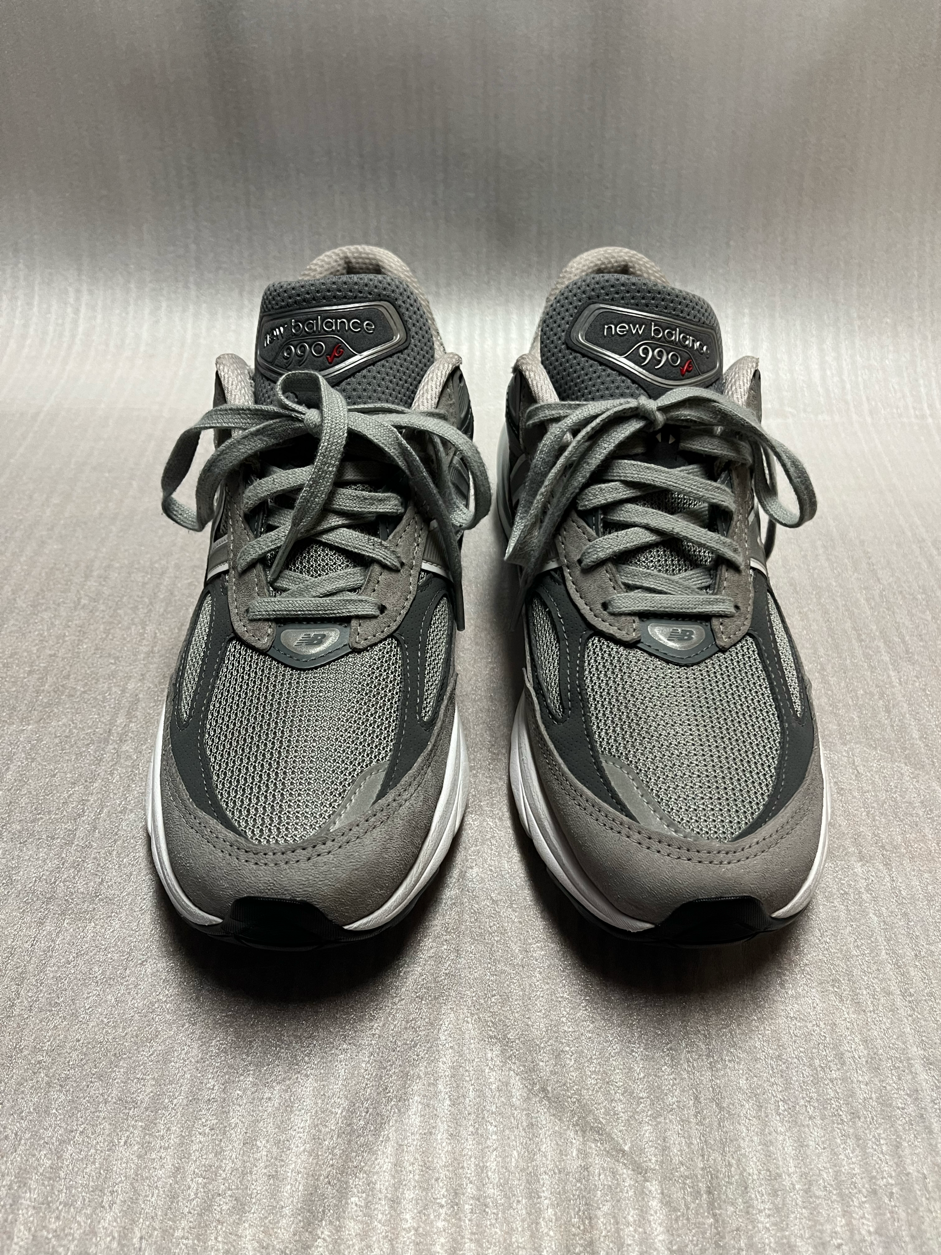 New Balance Women's 990V6 "Gray" (Heel NB Logo)