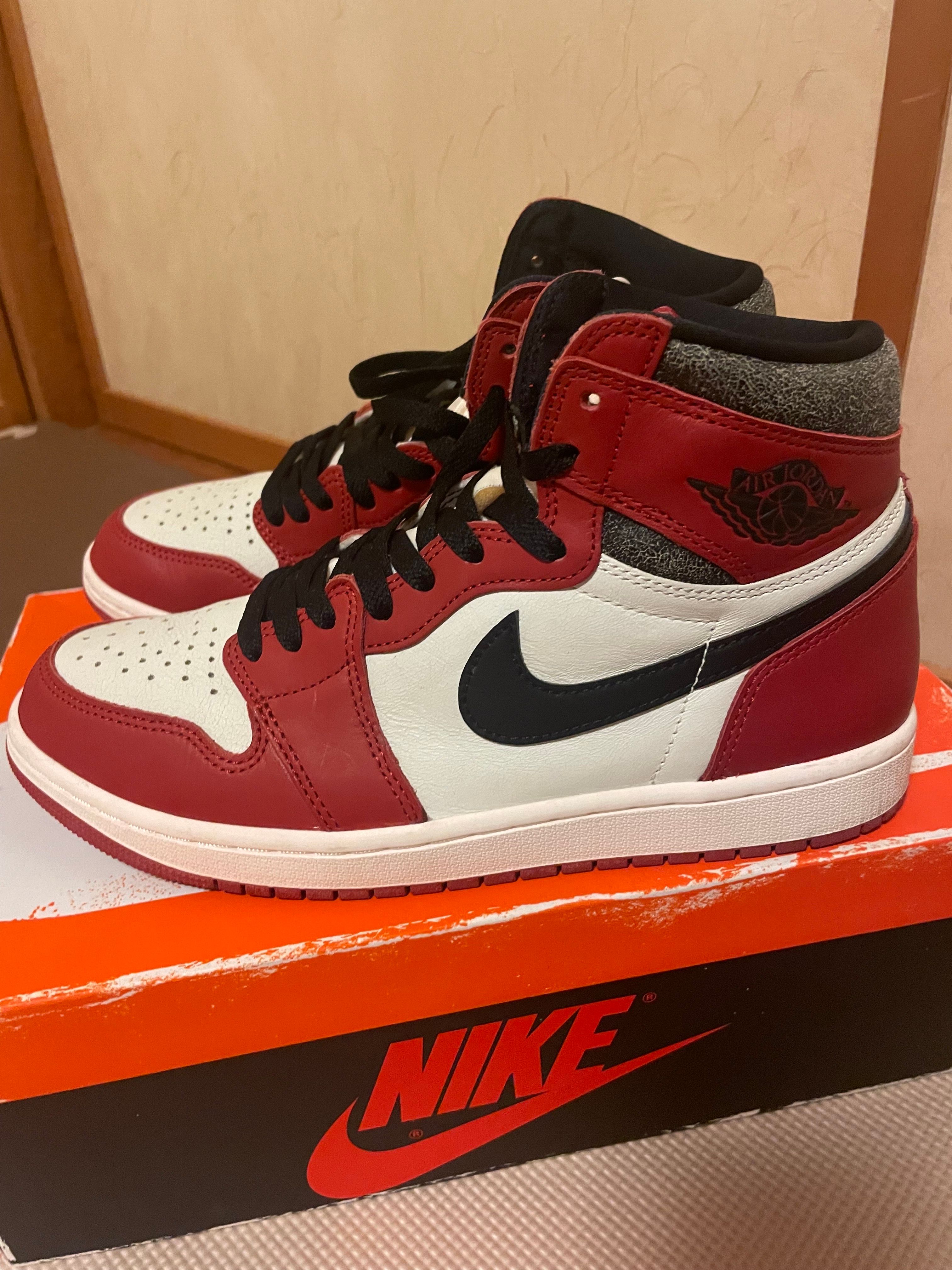 Nike Air Jordan 1 High OG "Lost & Found/Chicago"