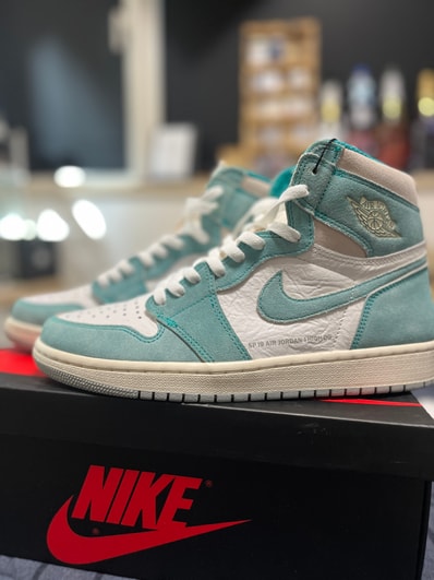 Nike Air Jordan 1 Retro High OG "Turbo Green"