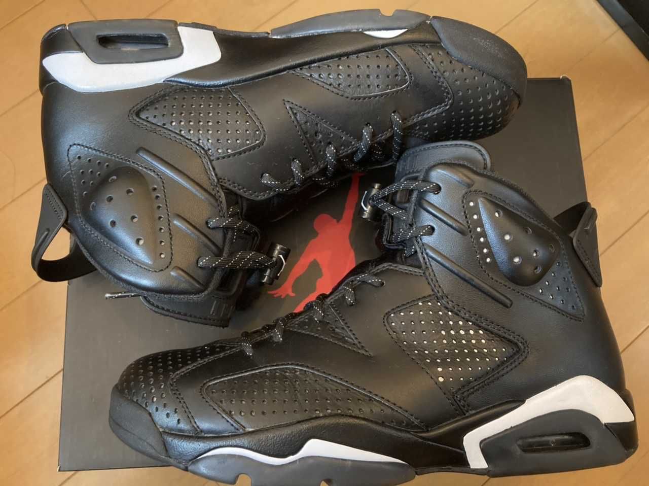 NIKE AIR JORDAN 6 RETRO "BLACK CAT"