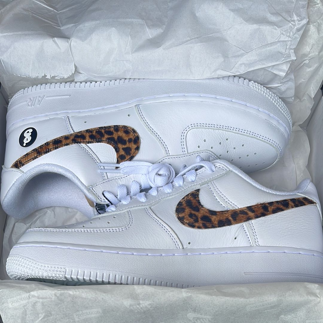 GOODENOUGH × Supreme × Nike Air Force 1 Low "White/Leopard" (25SS Week15)