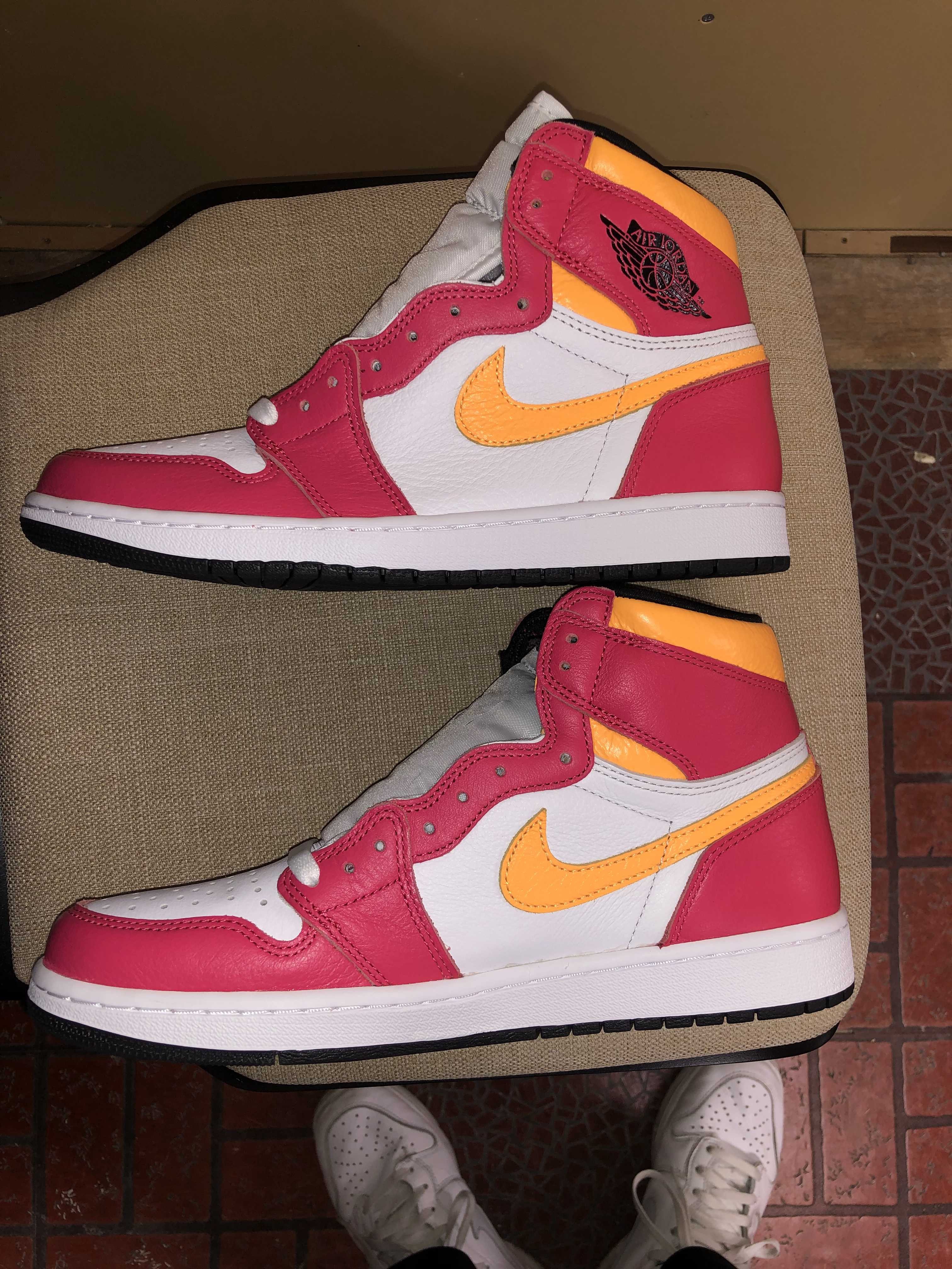 Nike Air Jordan 1 High OG "Light Fusion Red"
