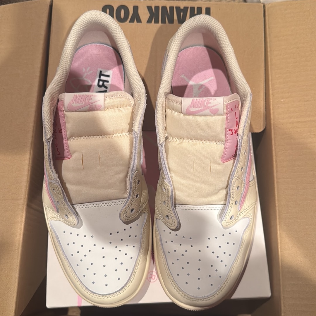 Travis Scott × Nike Air Jordan 1 Retro Low OG "Muslin/Shy Pink"