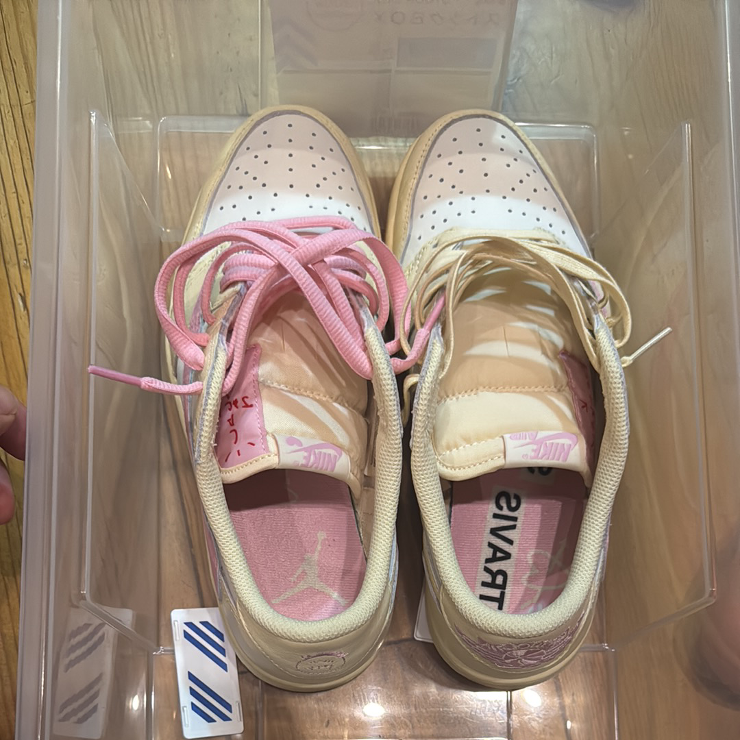 Travis Scott × Nike Air Jordan 1 Retro Low OG "Muslin/Shy Pink"