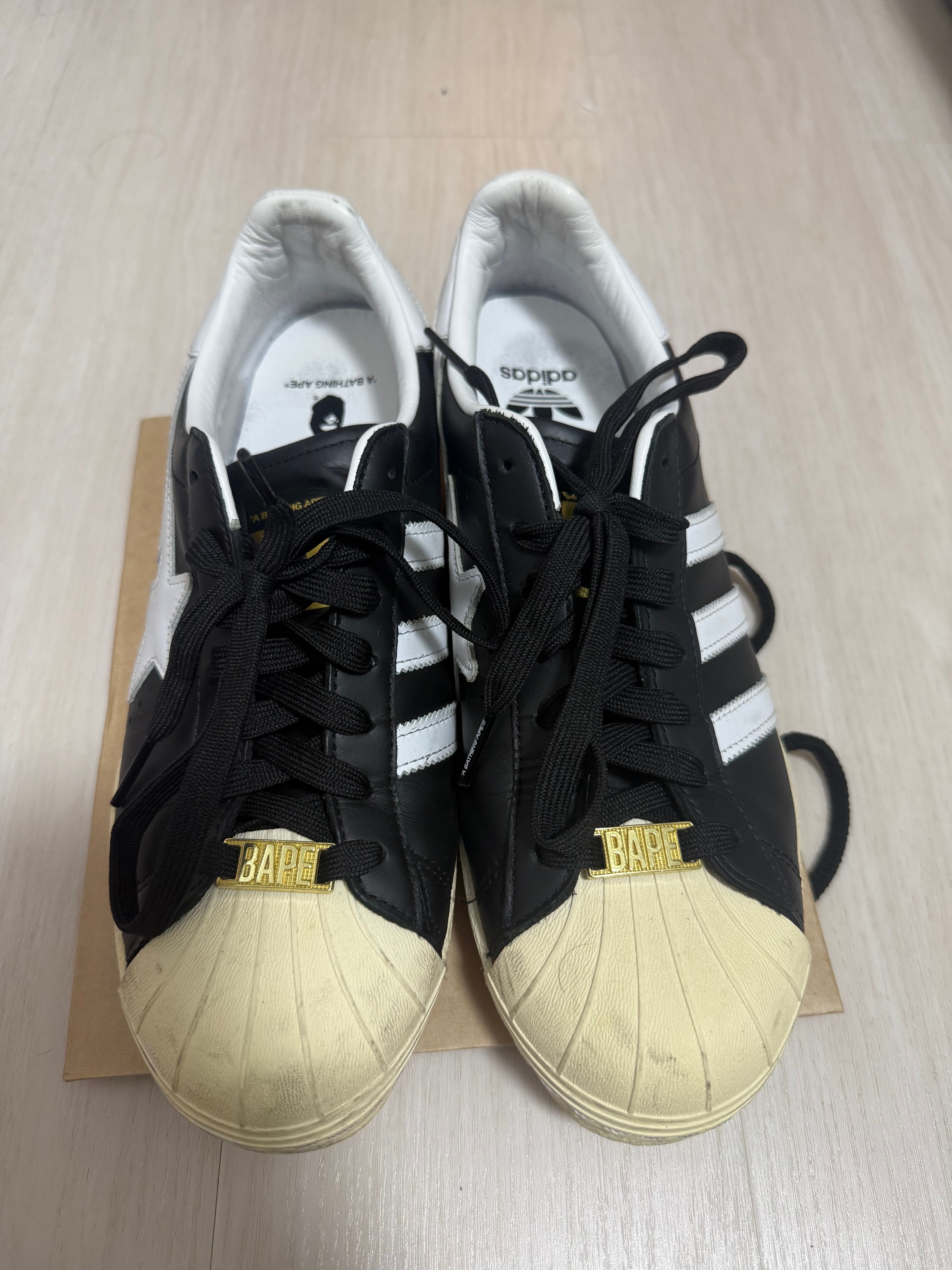 アベイシングエイプ × アディダス スーパースター "ブラック"