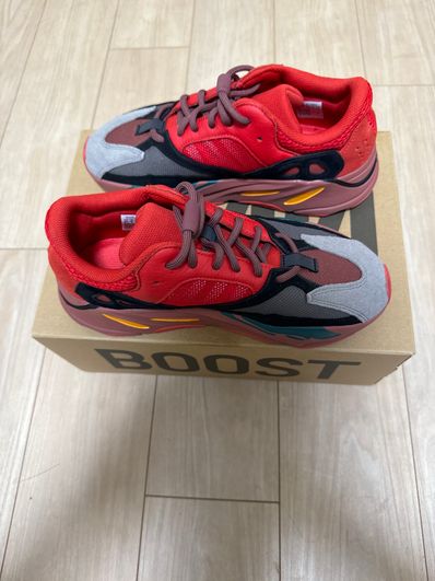 adidas Originals YEEZY Boost 700 "Hi-Res Red"