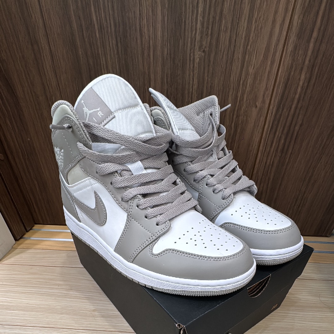Nike Air Jordan 1 Mid "Linen"
